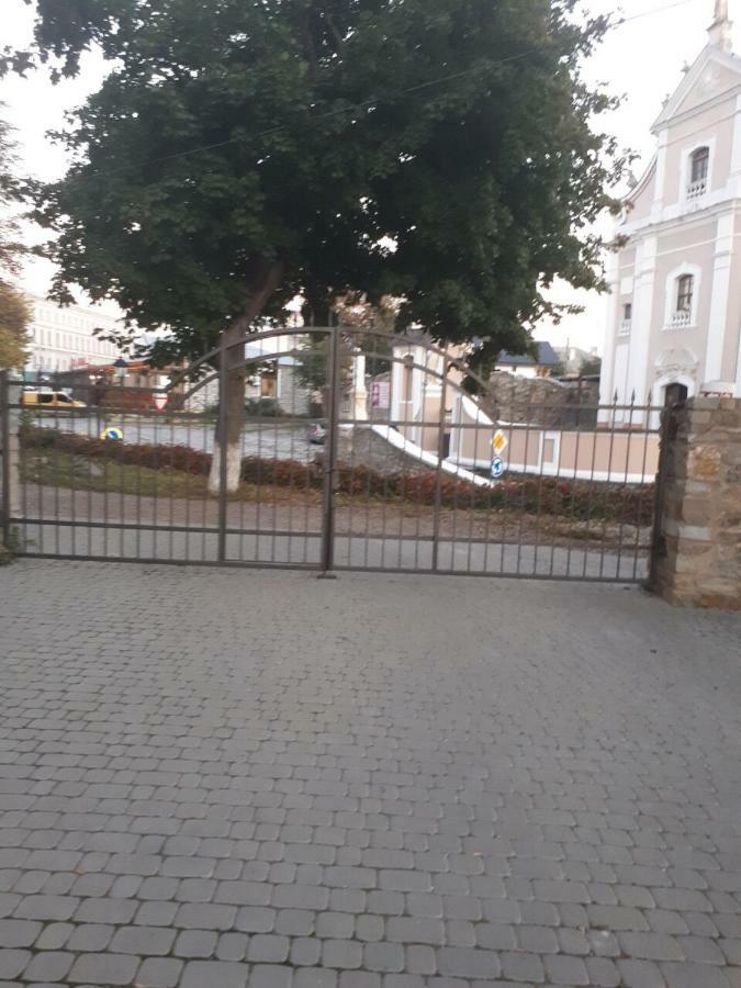 Апартаменты На Старобульварной Кам'янець-Подільский Екстер'єр фото